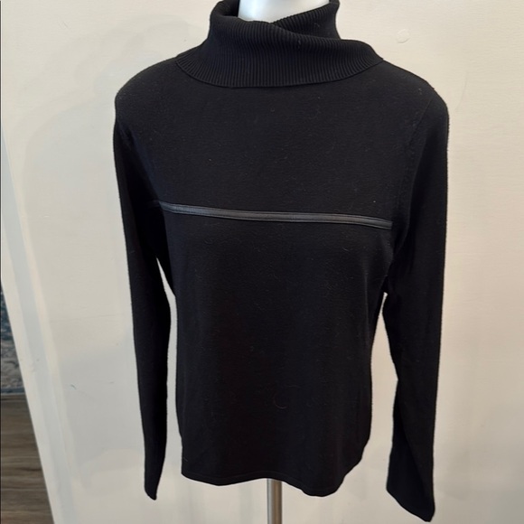 Escapade Medium Black Turtleneck Sweater - Picture 1 of 5